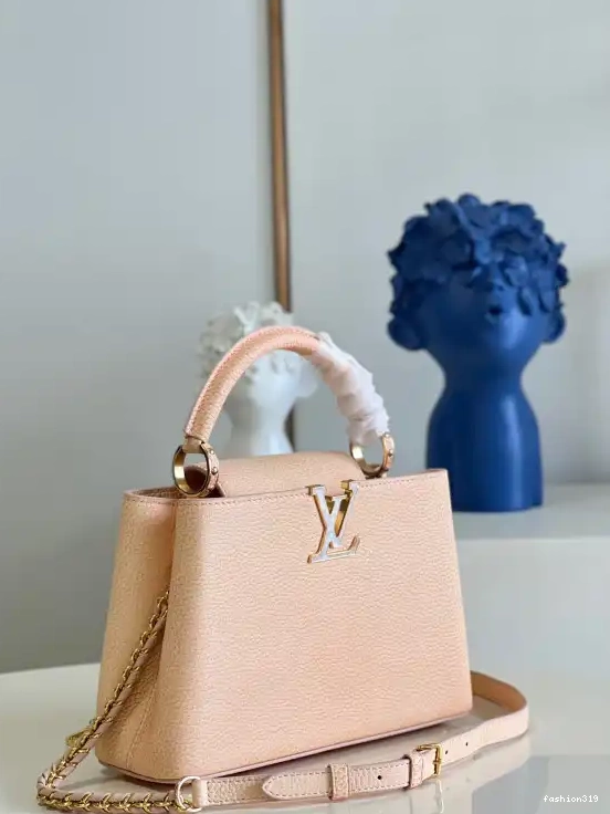 VUITTON LOUIS BB CAPUCINES 0325